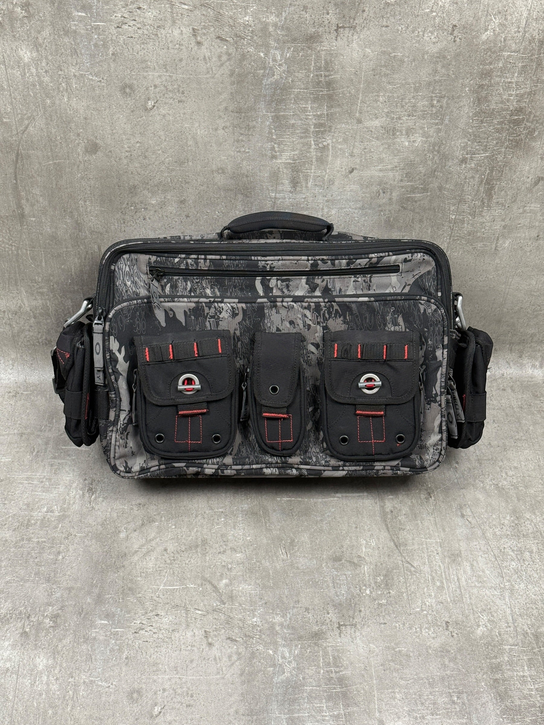 Vintage 2000s Oakley AP Tactical Messenger / Laptop Bag