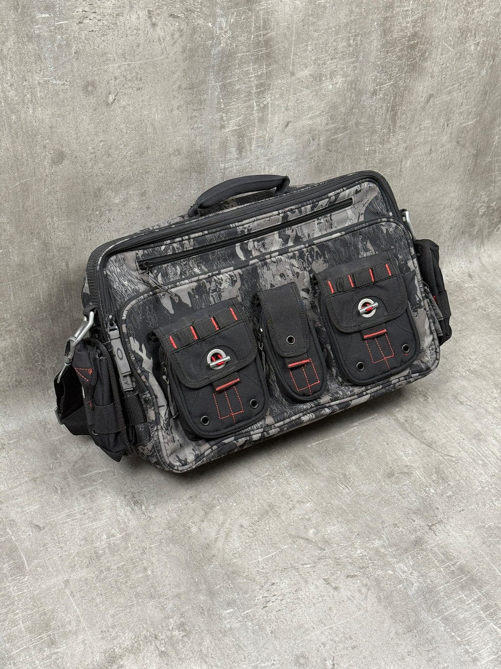 Vintage 2000s Oakley AP Tactical Messenger / Laptop Bag
