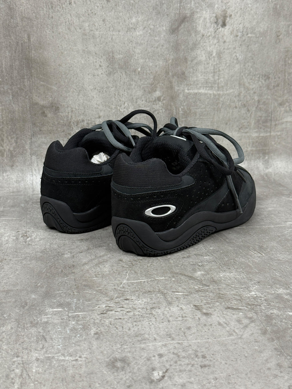 Vintage 2000s Oakley Sourdough Black Shoes