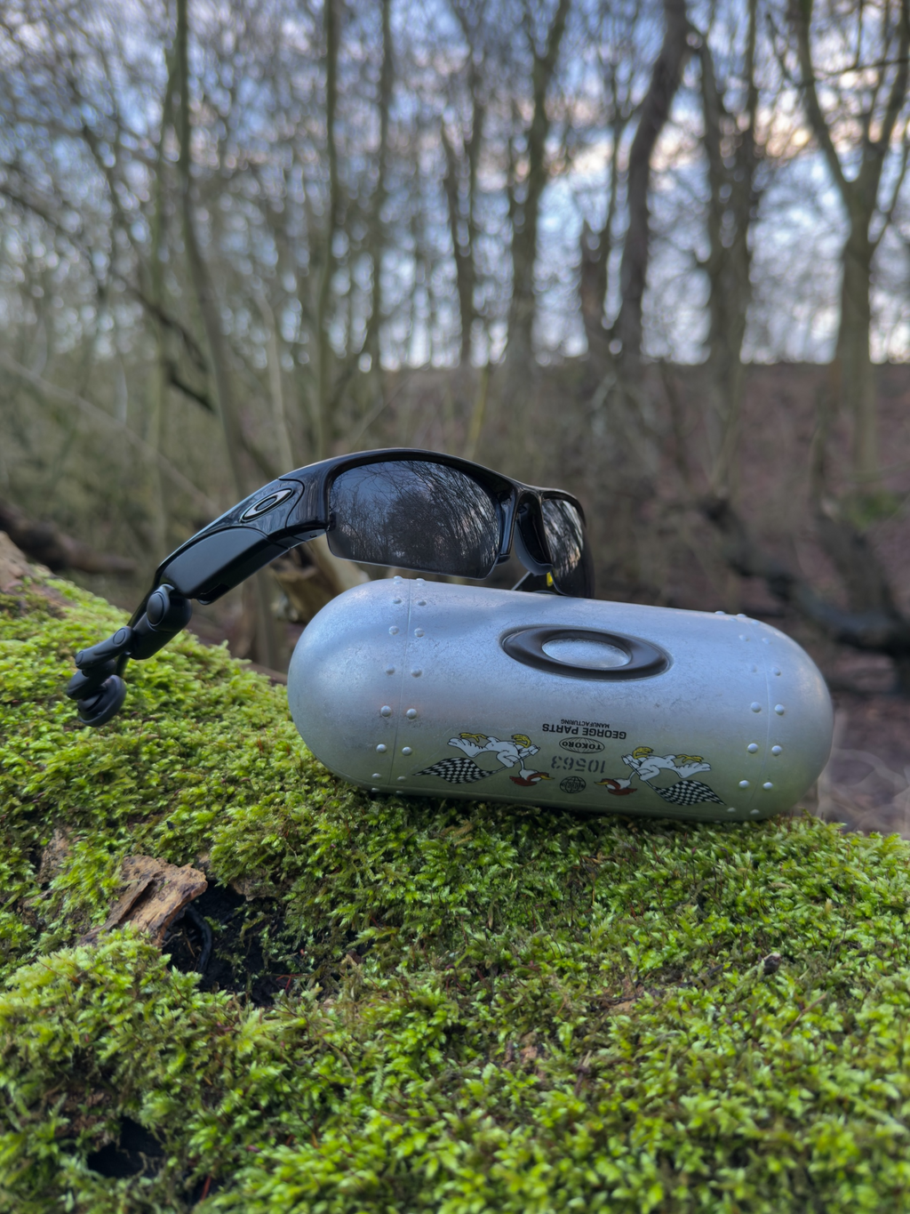 2005 Oakley Thump Black Iridium Gen-1 256MB MP3 Sunglasses