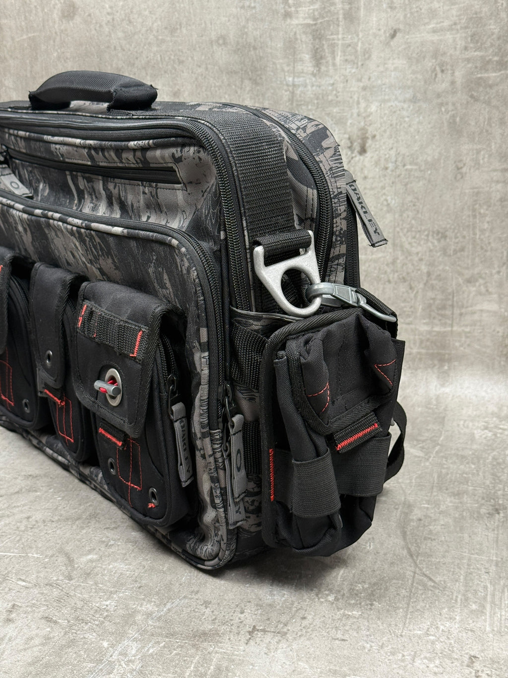 Vintage 2000s Oakley AP Tactical Messenger / Laptop Bag