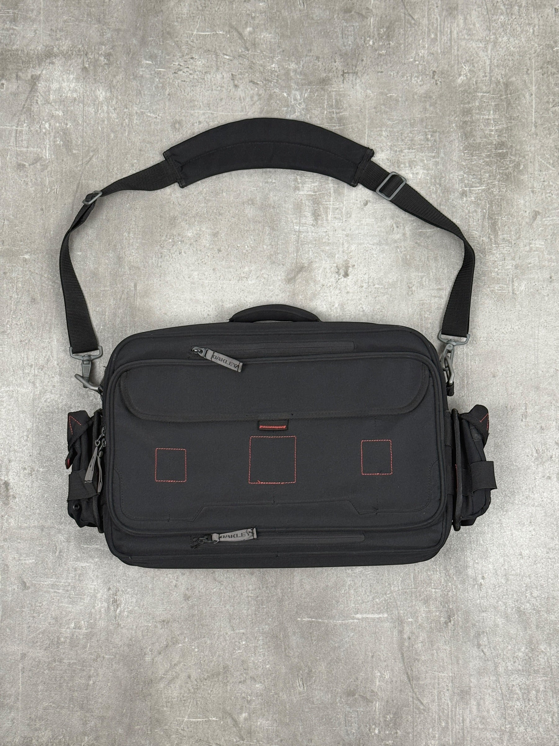 Vintage 2000s Oakley Tactical Field Gear AP Computer Bag