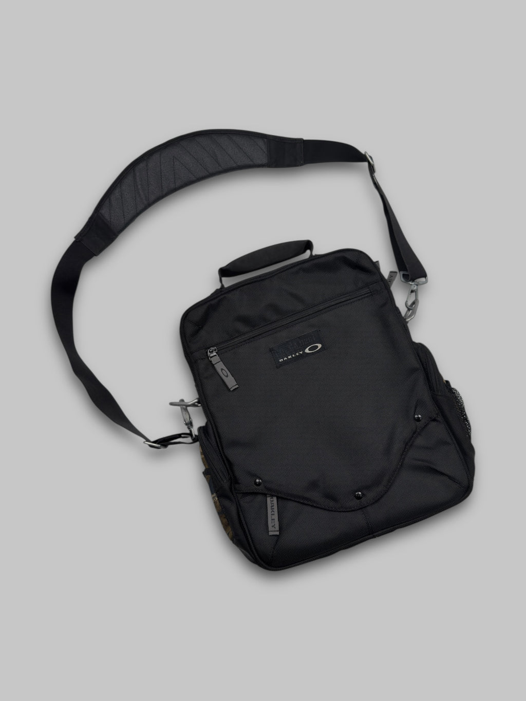 Vintage 2000s Oakley Tactical Field Gear Camo Shoulder / Side Bag